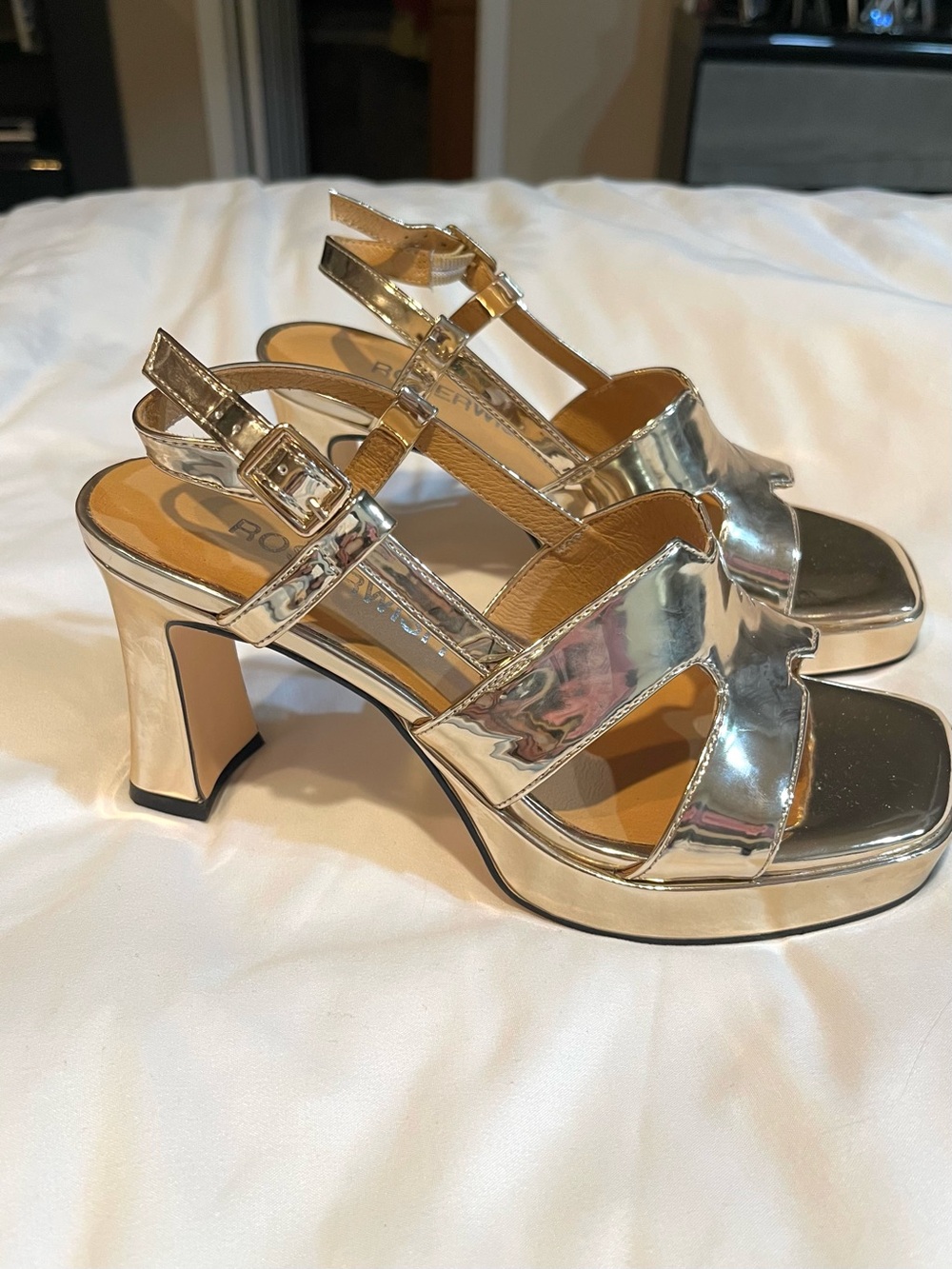Gold metallic Platform Block Heel Sandals dress strap shoe square toe EUC size 6